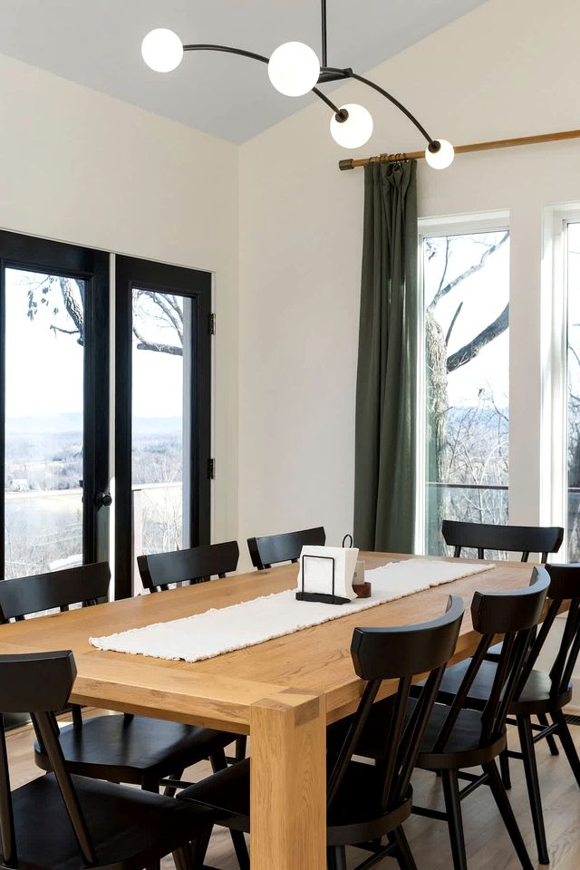 Luxury Mountain Cabin with Hot Tub & Panoramic Views Near Blue Ridge Parkway, Afton VA