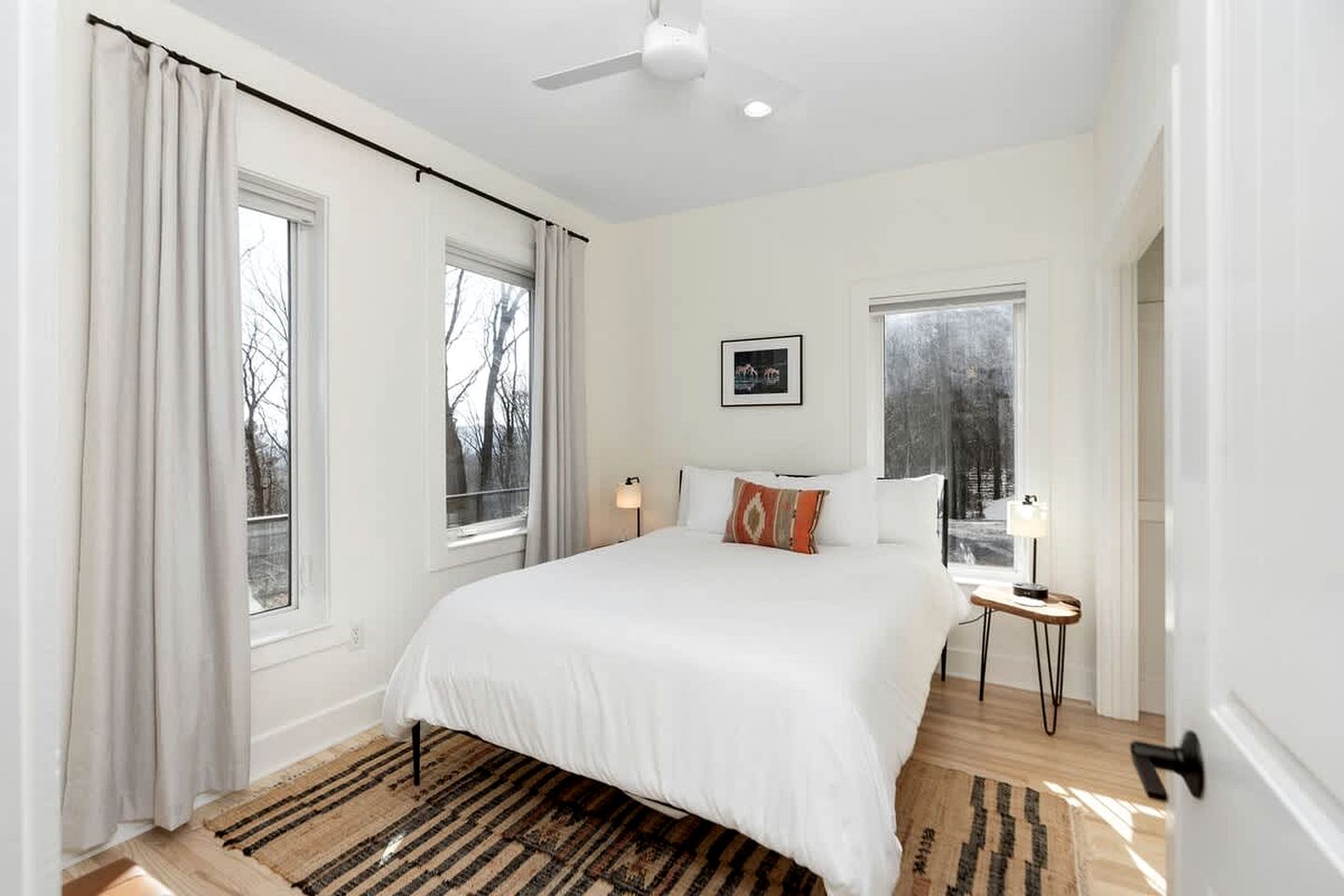 Luxury Mountain Cabin with Hot Tub & Panoramic Views Near Blue Ridge Parkway, Afton VA