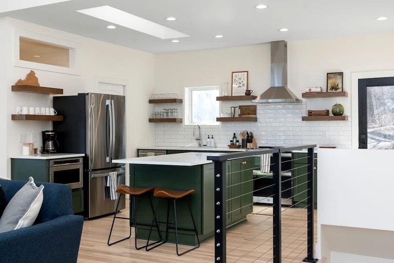 Cabins (United States of America, Afton, Virginia)