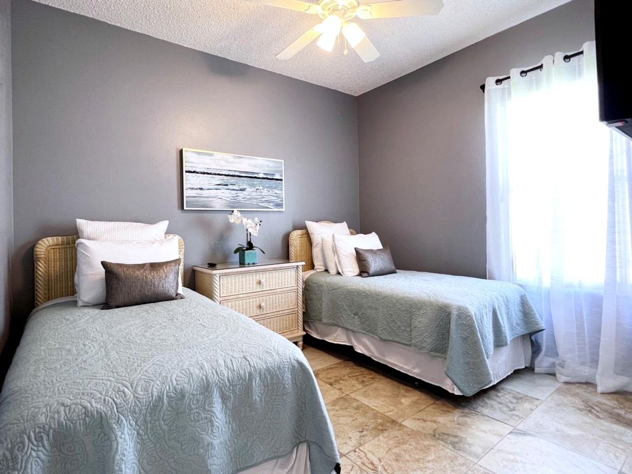 Exceptional Luxury Villa with Swimming Pool and Hot Tub on Family Resort in Kissimmee, Florida
