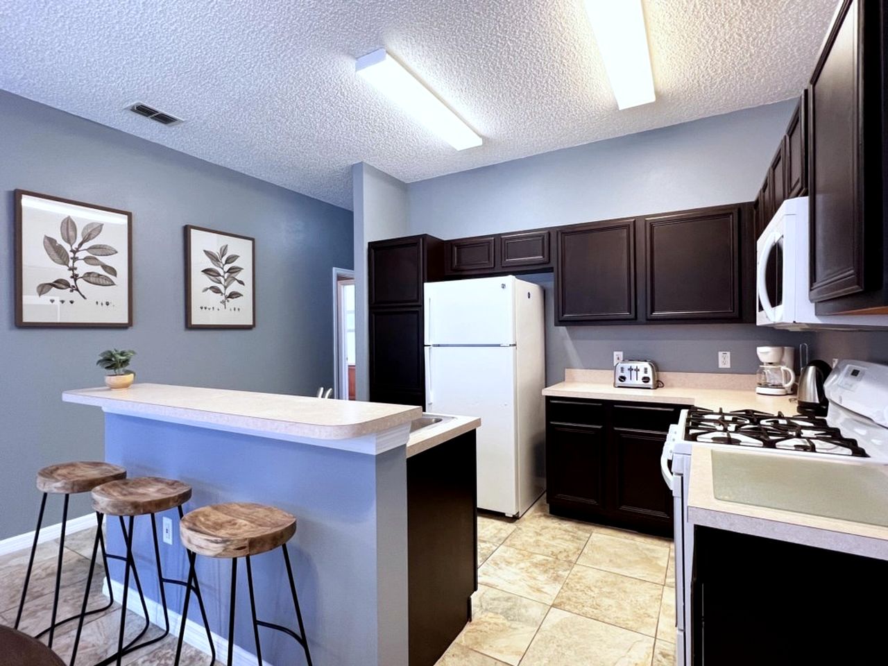 Exceptional Luxury Villa with Swimming Pool and Hot Tub on Family Resort in Kissimmee, Florida
