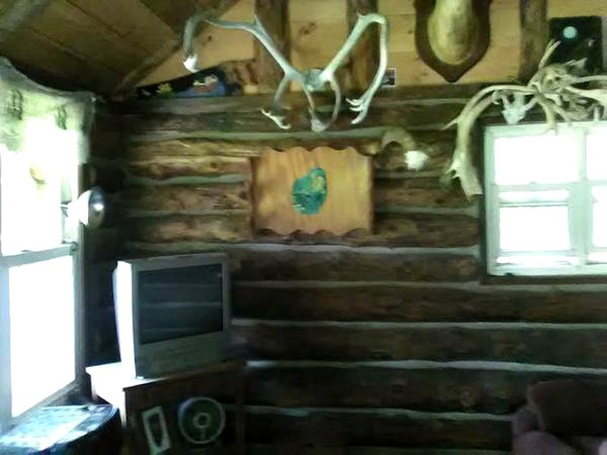 Cabins (Johnsonville, New York, United States)