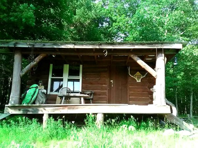 Cabins (Johnsonville, New York, United States)