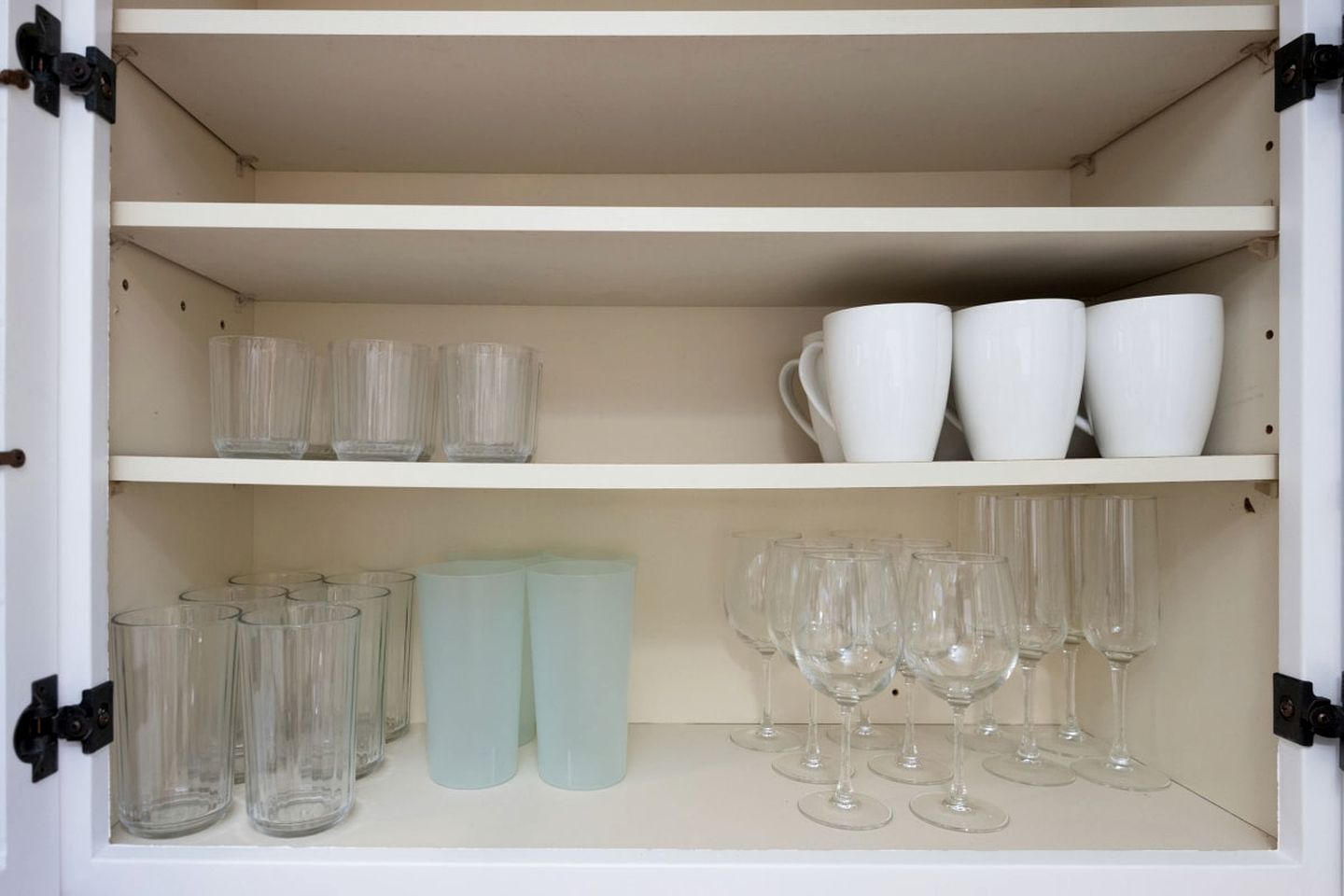 Private Cottage Along the Northern California Coast in El Granada, Perfect for an Oceanfront Escape