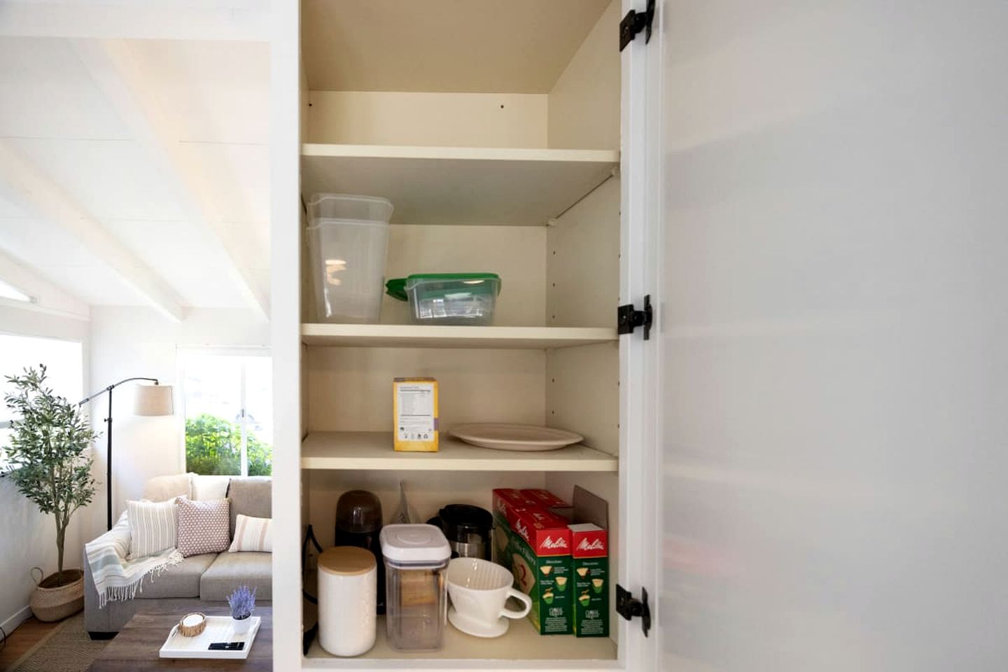 Private Cottage Along the Northern California Coast in El Granada, Perfect for an Oceanfront Escape