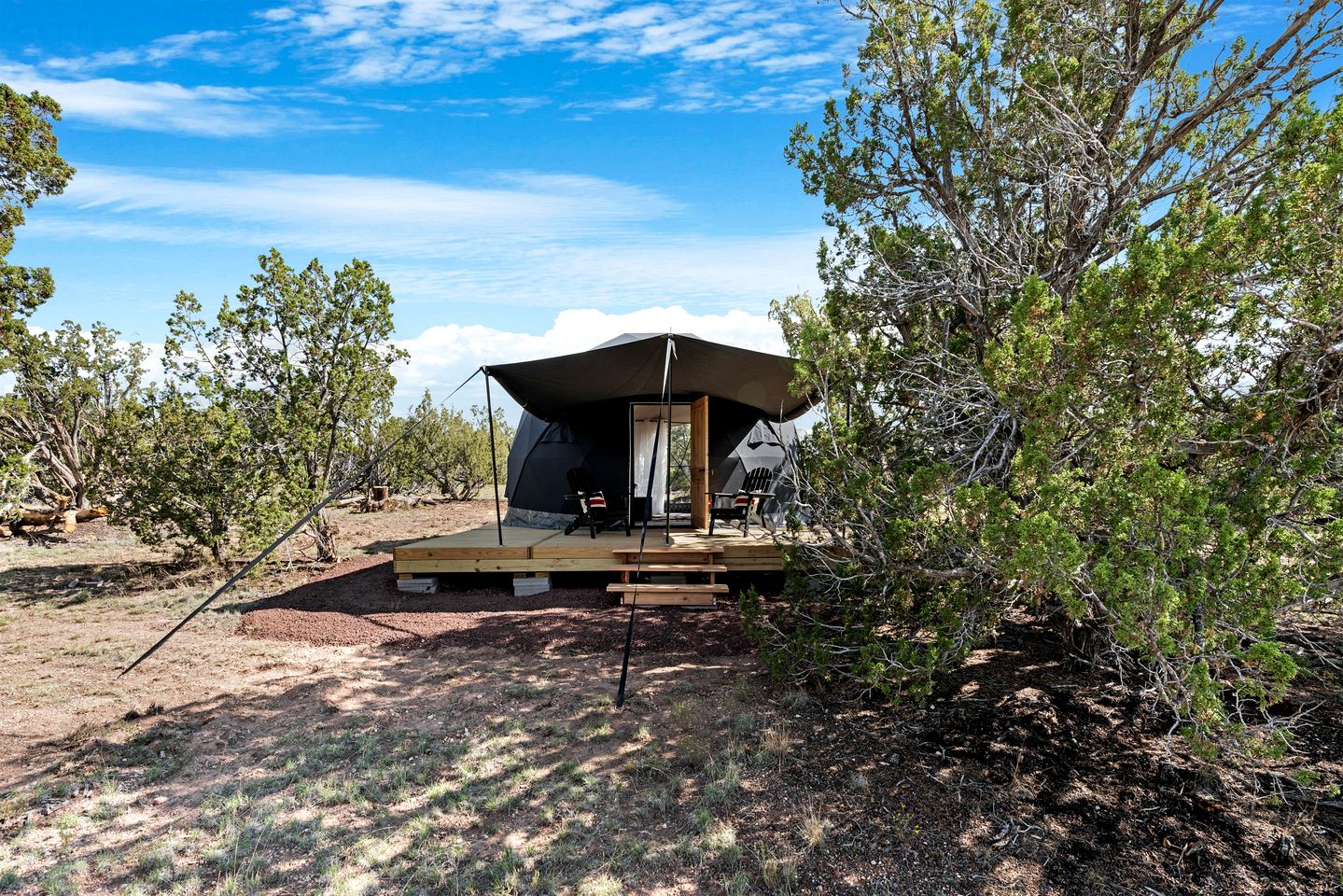 Romantic Stargazing Dome Glamping Retreat near Grand Canyon South Rim Arizona