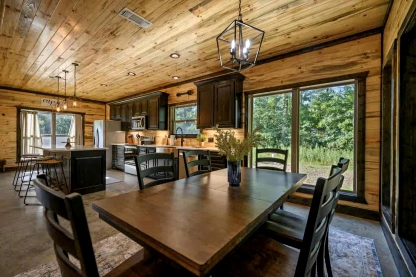 Private Forestview Luxury Cabin with Hot Tub, Foosball Loft & Outdoor Fireplace Near Beavers Bend, Broken Bow, OK