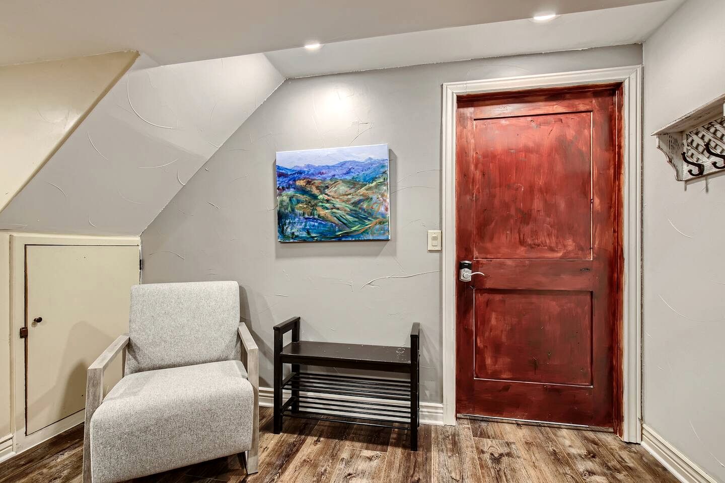 Spacious Colorado-Themed Garden-Level Suite with Fireplace near Eagle Trace Golf Course in Broomfield, CO