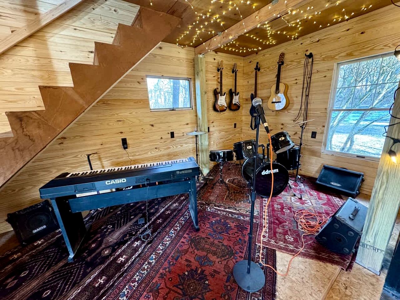 Luxurious Historic Estate with Game House on Canal near Princeton University, New Jersey