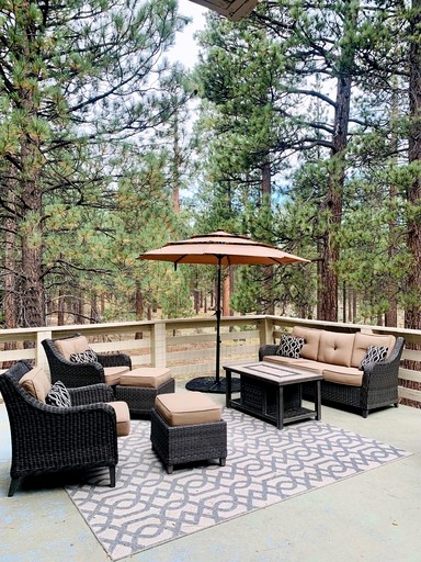 Cabins (United States of America, Big Bear Lake, California)
