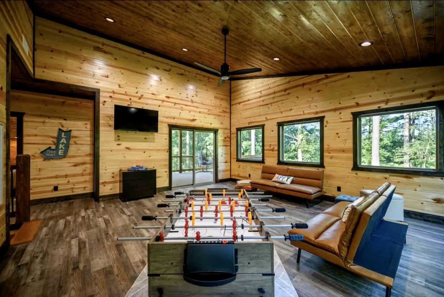 Private Forestview Luxury Cabin with Hot Tub, Foosball Loft & Outdoor Fireplace Near Beavers Bend, Broken Bow, OK