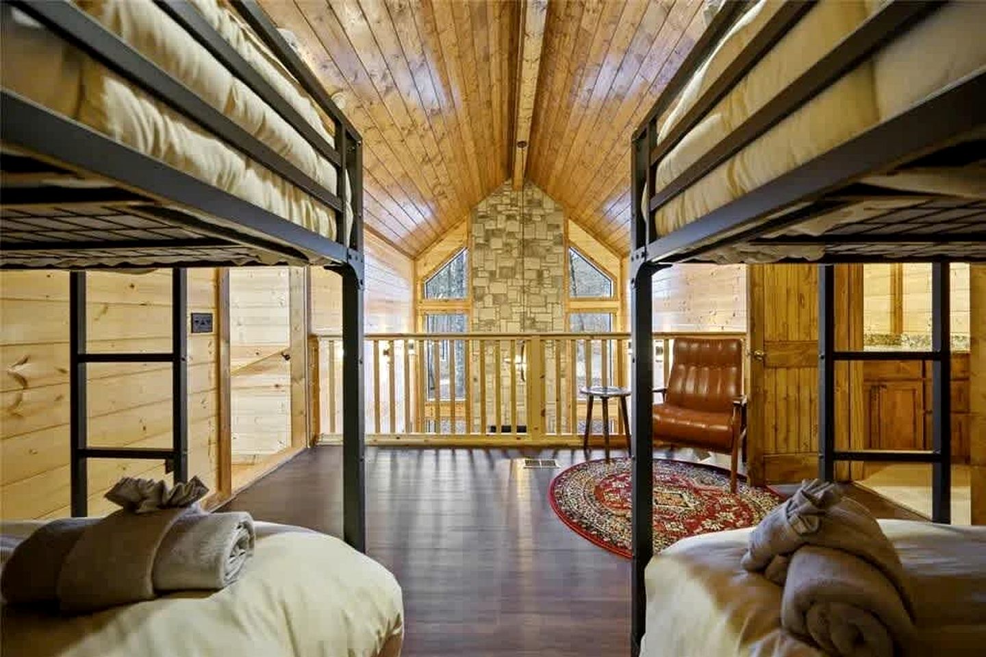 Modern Rustic Cabin with Hot Tub & Loft, Near Shops in Broken Bow, OK