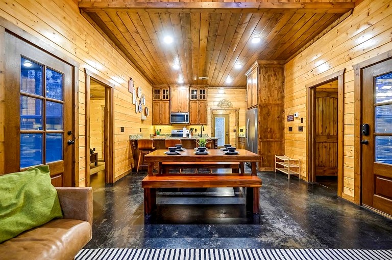 Cabins (United States of America, Broken Bow, Oklahoma)