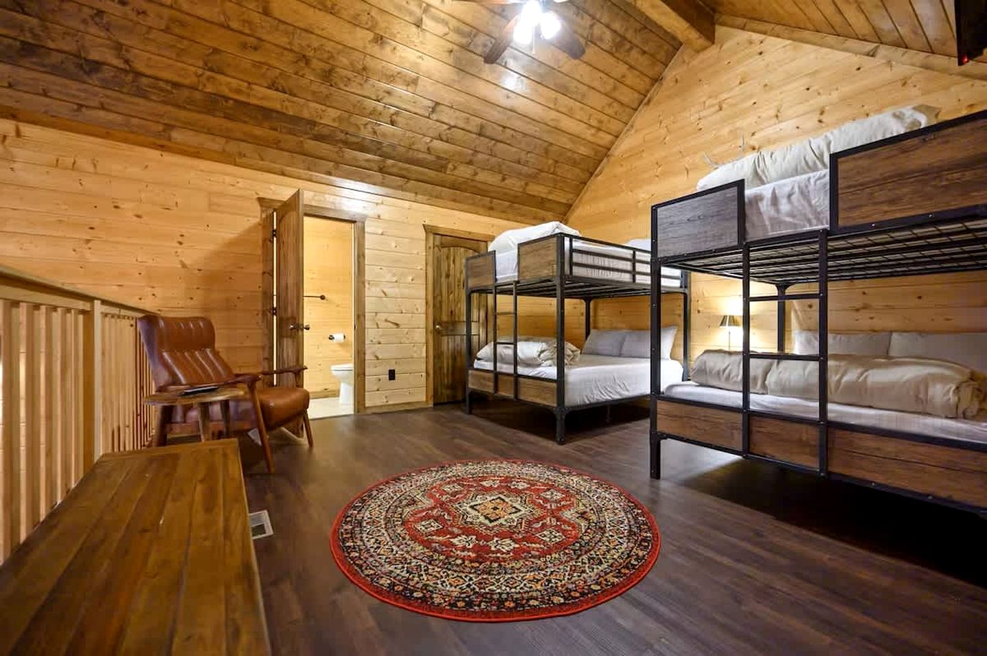 Modern Rustic Cabin with Hot Tub & Loft, Near Shops in Broken Bow, OK