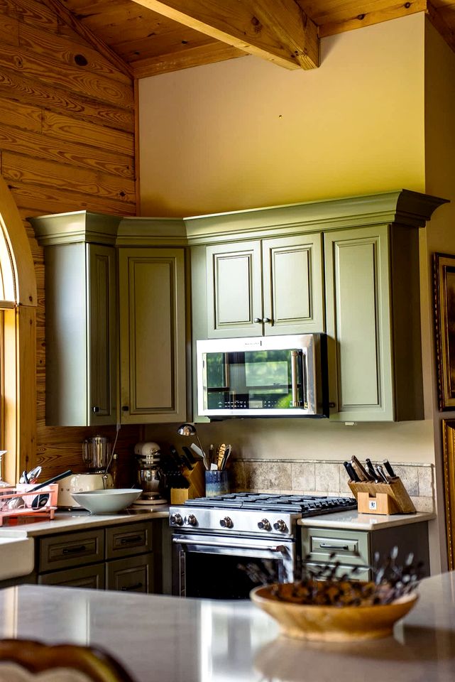 Luxurious Log Cabin with Game Room & Fireplace near Princeton in New Hope, Pennsylvania