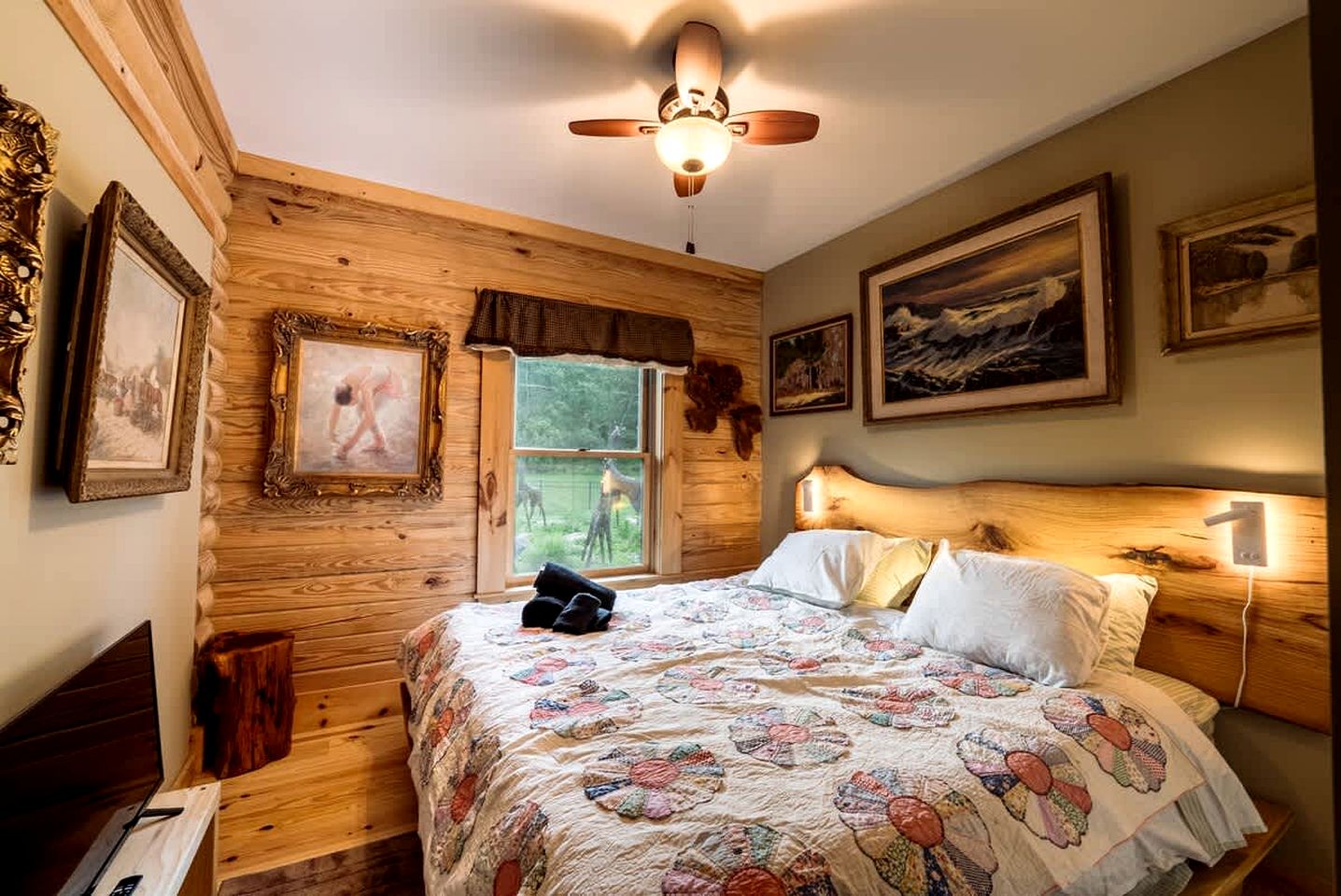 Luxurious Log Cabin with Game Room & Fireplace near Princeton in New Hope, Pennsylvania