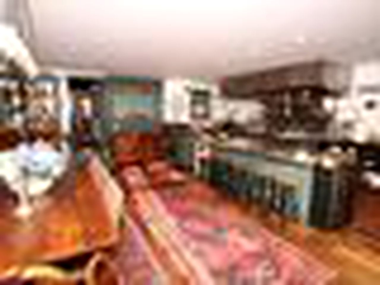 Exquisite Villa Rental for Groups with a Heated Pool in Orleans, Massachusetts