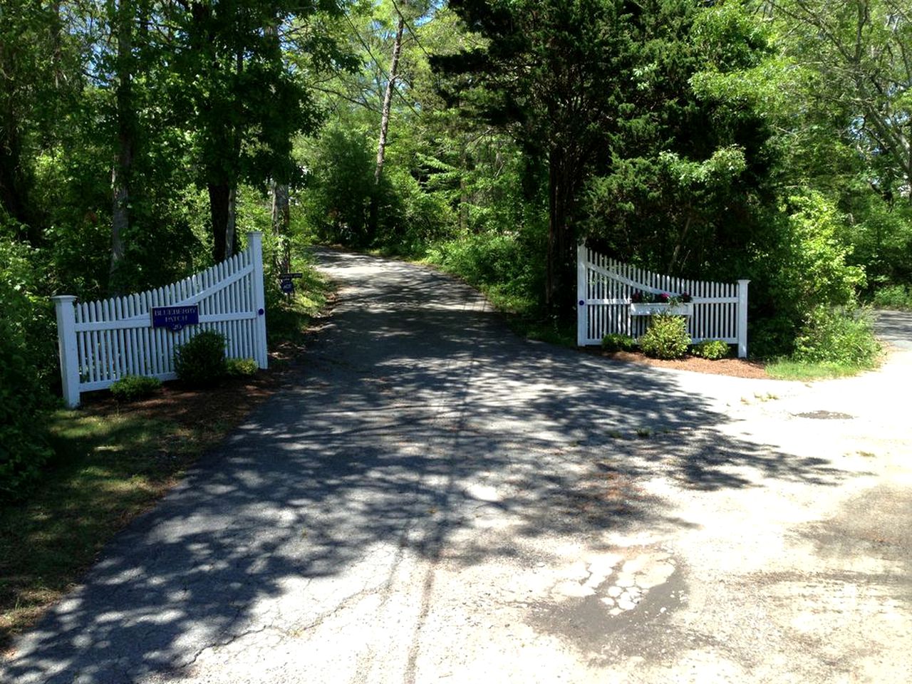 Exquisite Villa Rental for Groups with a Heated Pool in Orleans, Massachusetts