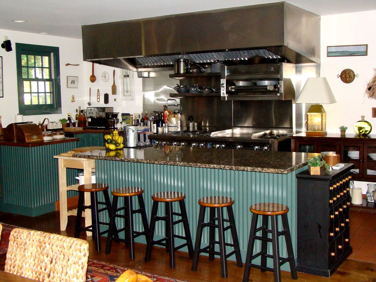 Exquisite Villa Rental for Groups with a Heated Pool in Orleans, Massachusetts