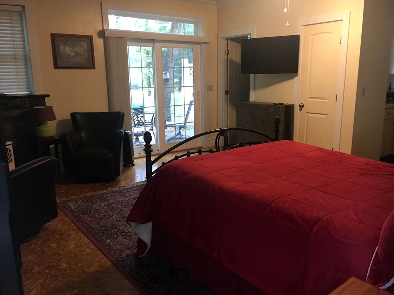 Private, Quiet, Clean and Cute! Studio Guest Cottage, Cottages, Rhinebeck, United States of