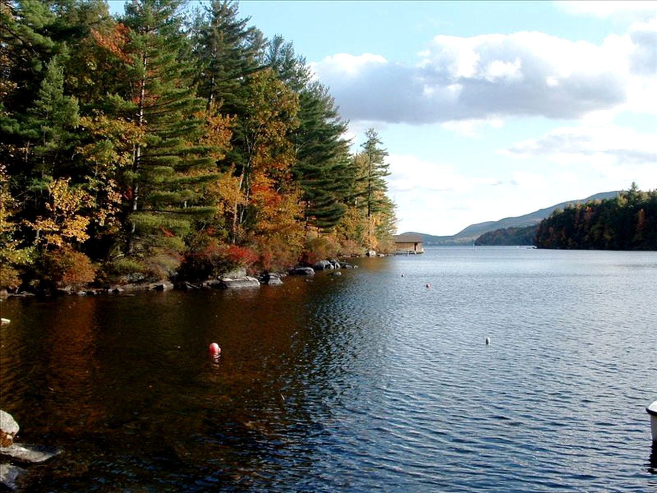 Spacious Cabin Rental for 12 Overlooking Sunappe Lake in New Hampshire