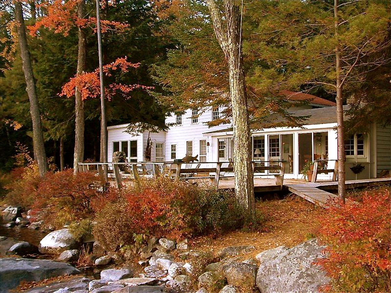 Spacious Cabin Rental for 12 Overlooking Sunappe Lake in New Hampshire