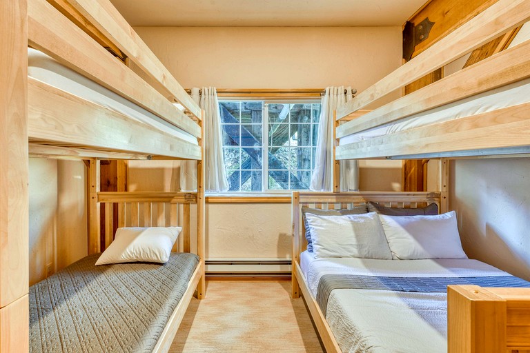 Cabins (United States of America, Anacortes, Washington)
