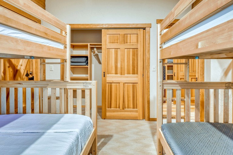 Cabins (United States of America, Anacortes, Washington)