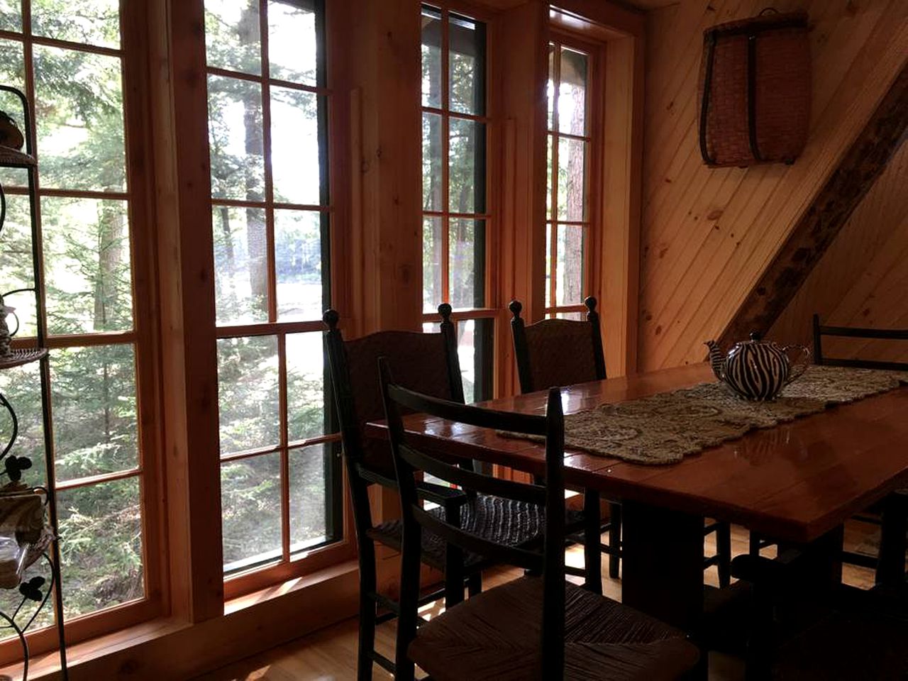 Riverfront Cabin Rental with Lovely Screened Porch near Potsdam, New York