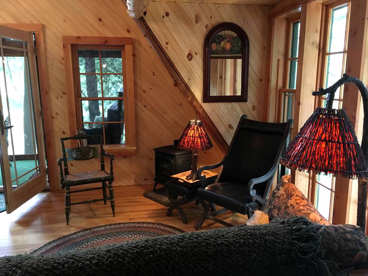 Riverfront Cabin Rental with Lovely Screened Porch near Potsdam, New York