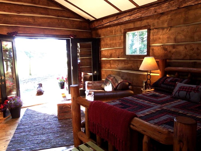 Cabins (Canada, Sundre, Alberta)