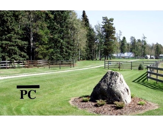 Vacation Rentals (Canada, Sundre, Alberta)