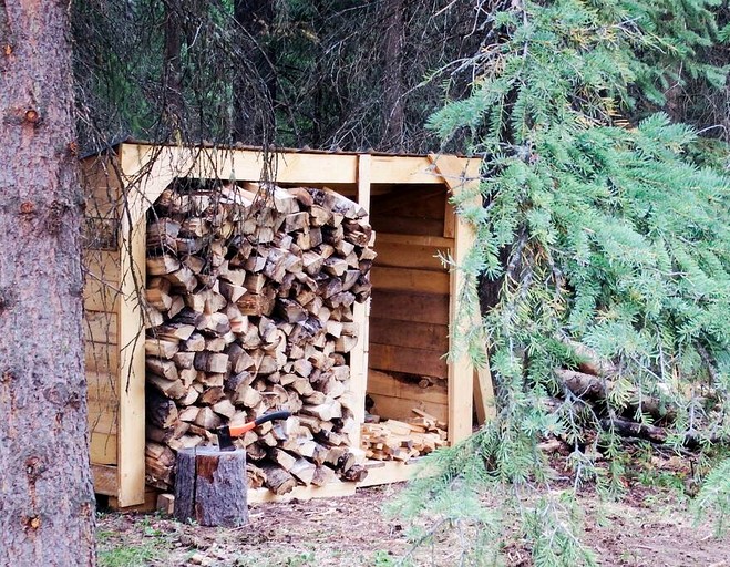 Cabins (Canada, Sundre, Alberta)