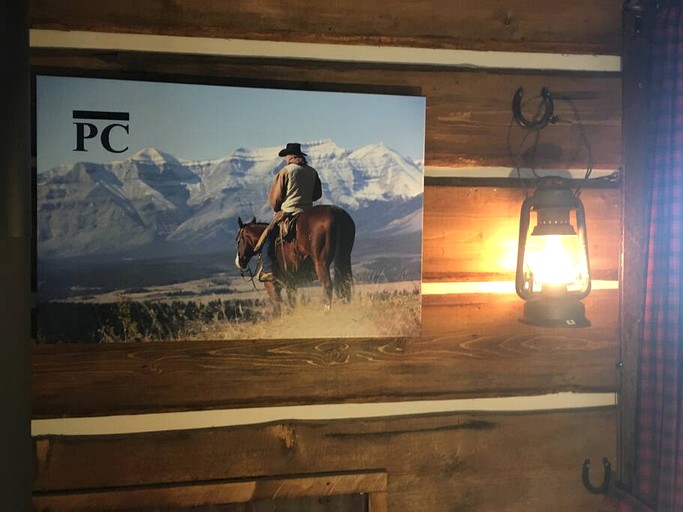 Cabins (Canada, Sundre, Alberta)