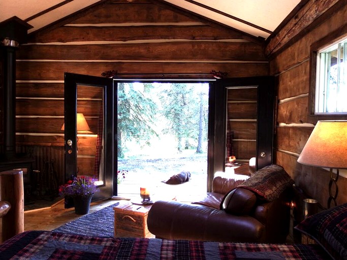 Vacation Rentals (Canada, Sundre, Alberta)