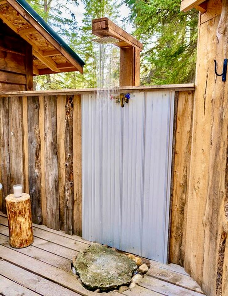 Secluded Rustic Cabin for a Romantic Retreat near Sundre, Alberta