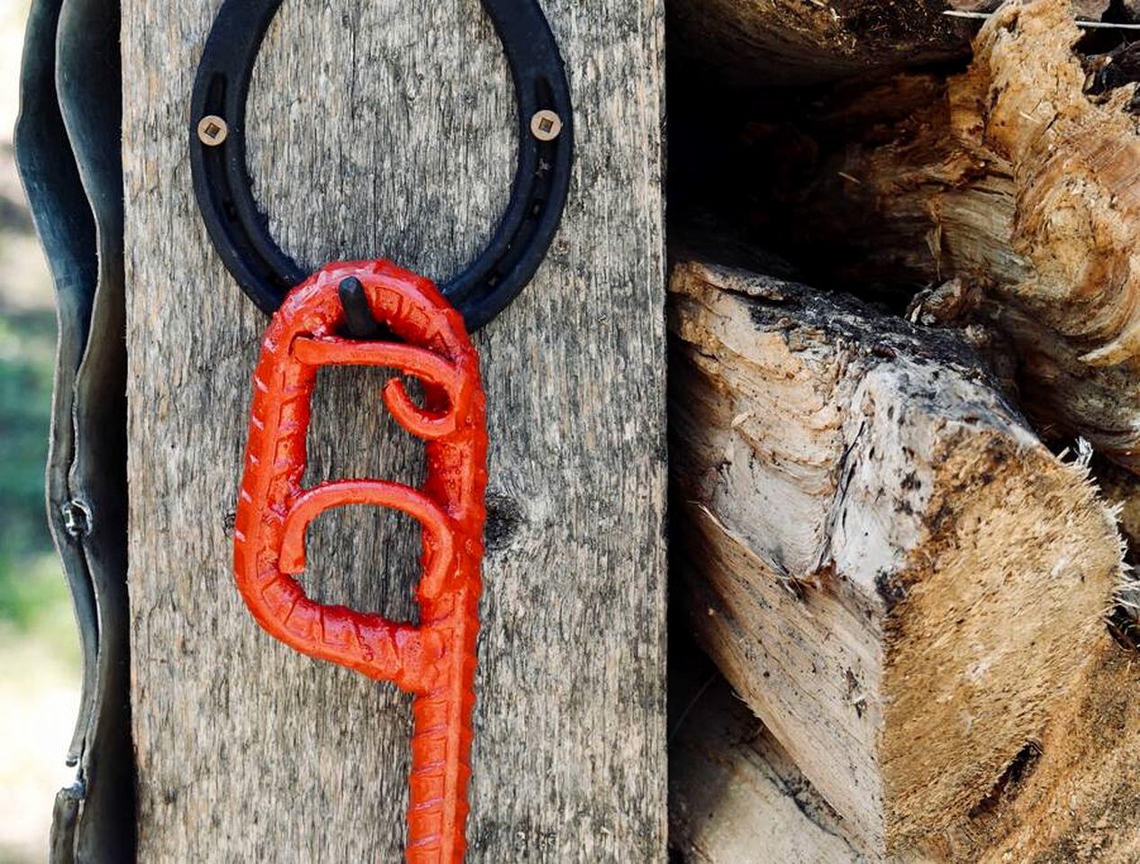 Secluded Rustic Cabin for a Romantic Retreat near Sundre, Alberta