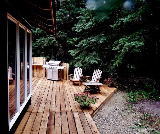 Cabins (Canada, Sundre, Alberta)