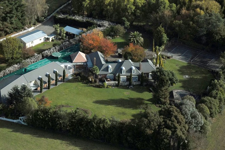 Nature Lodges (Christchurch, South Island, New Zealand)