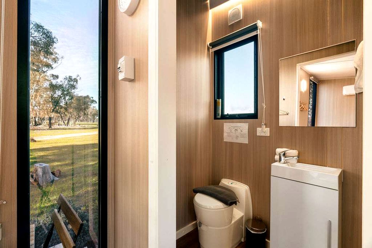 Private Tiny Home Stay Surrounded by Wellsford Forest near Bendigo, Victoria