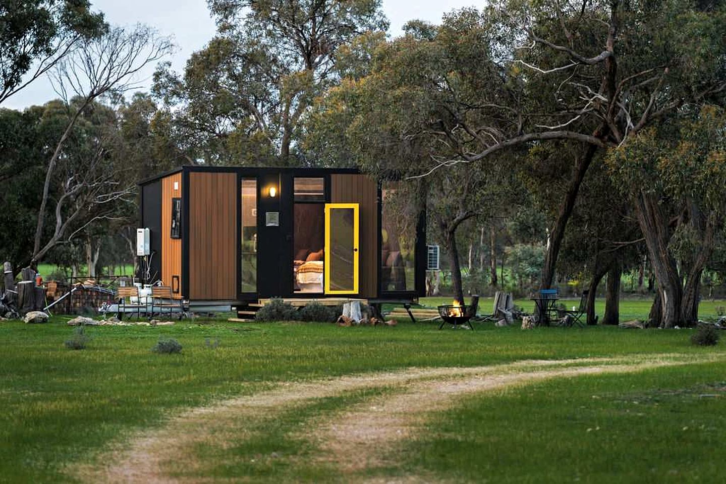 Private Tiny Home Stay Surrounded by Wellsford Forest near Bendigo, Victoria