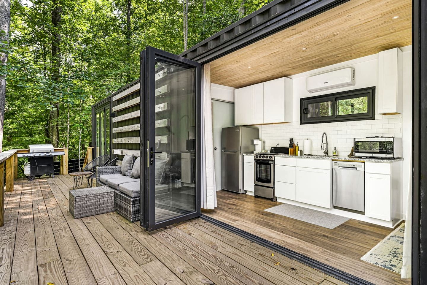 Basecamp, Tiny Houses, Bryson City, United States of America Glamping Hub