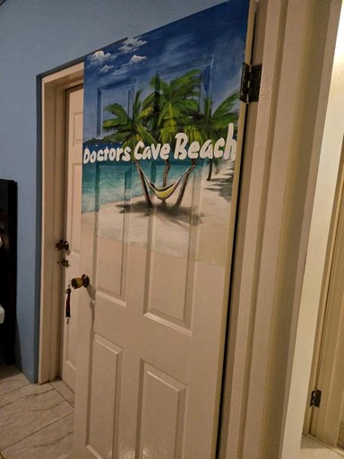 Vacation Rentals (Jamaica, --, --)