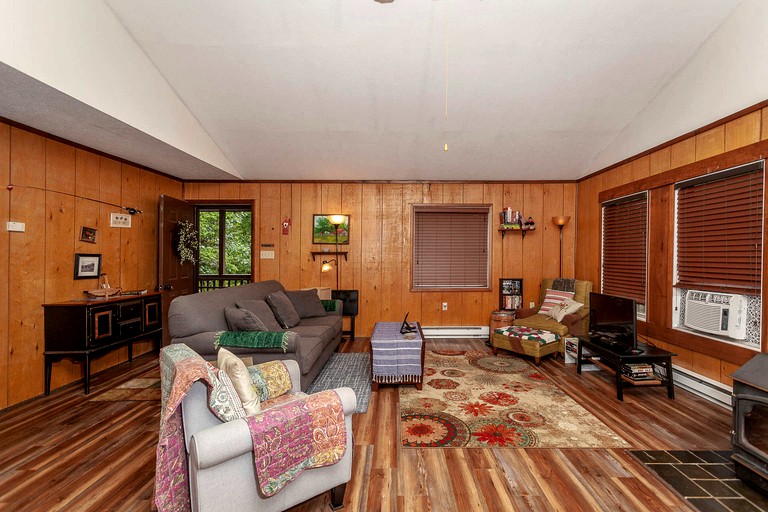 Cabins (United States of America, Luray, Virginia)