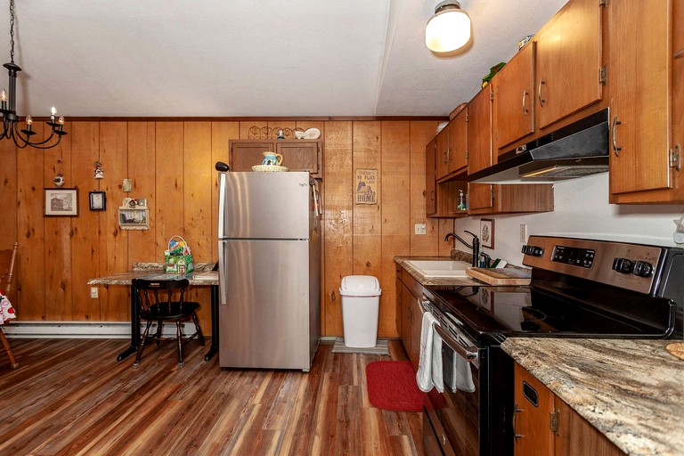 Cabins (United States of America, Luray, Virginia)