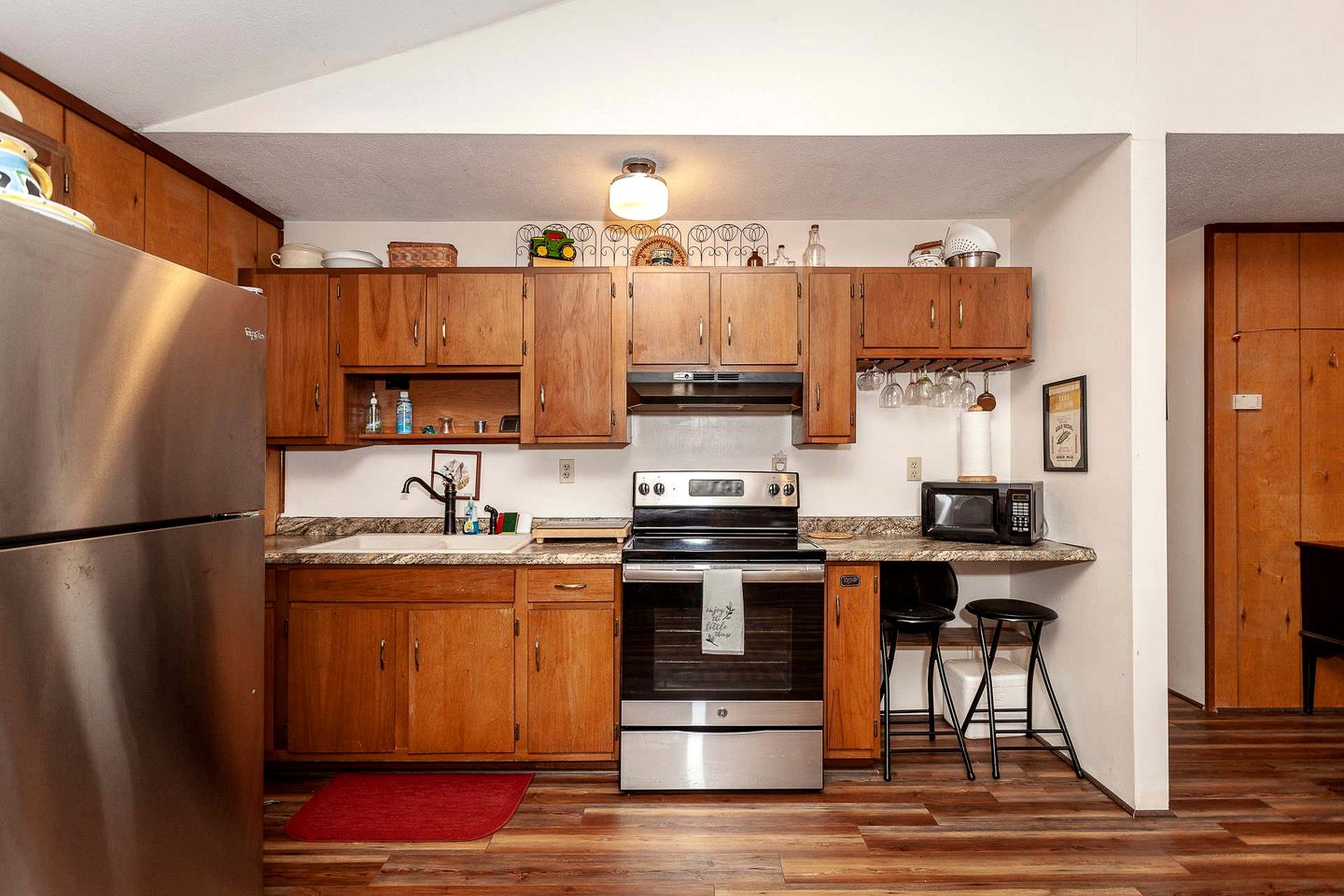 Secluded Mountain Cabin Hideaway near Luray Caverns in Virginia’s Majestic Massanutten Range