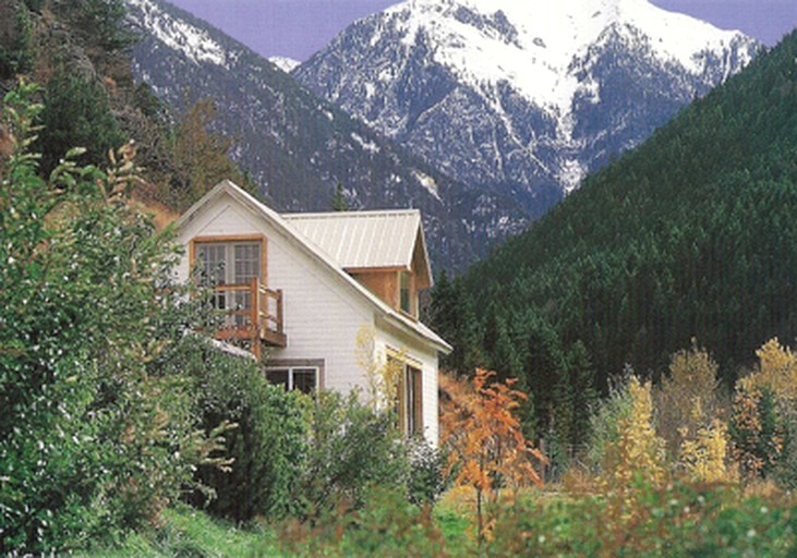 Cabins (Pray, Montana, United States)