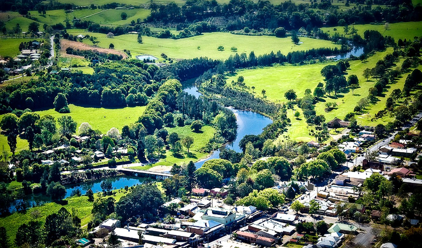 Secluded Cabin Rental with Beautiful Mountain Views near Coffs Harbour, New South Wales