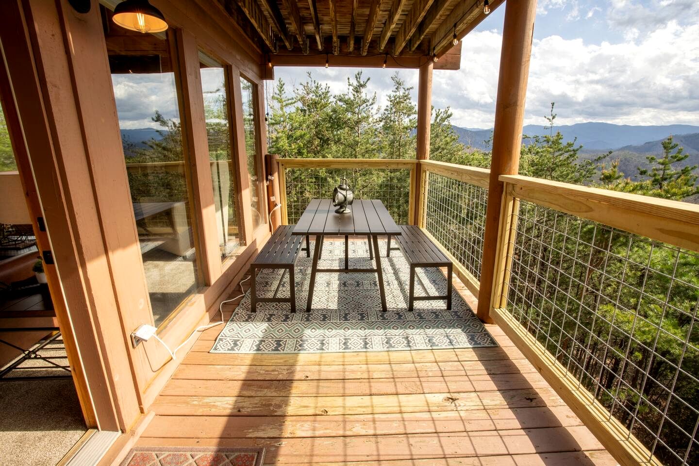 Pure Glamping Experience in this Cabin with Hot-tub in Sevierville, Tennessee