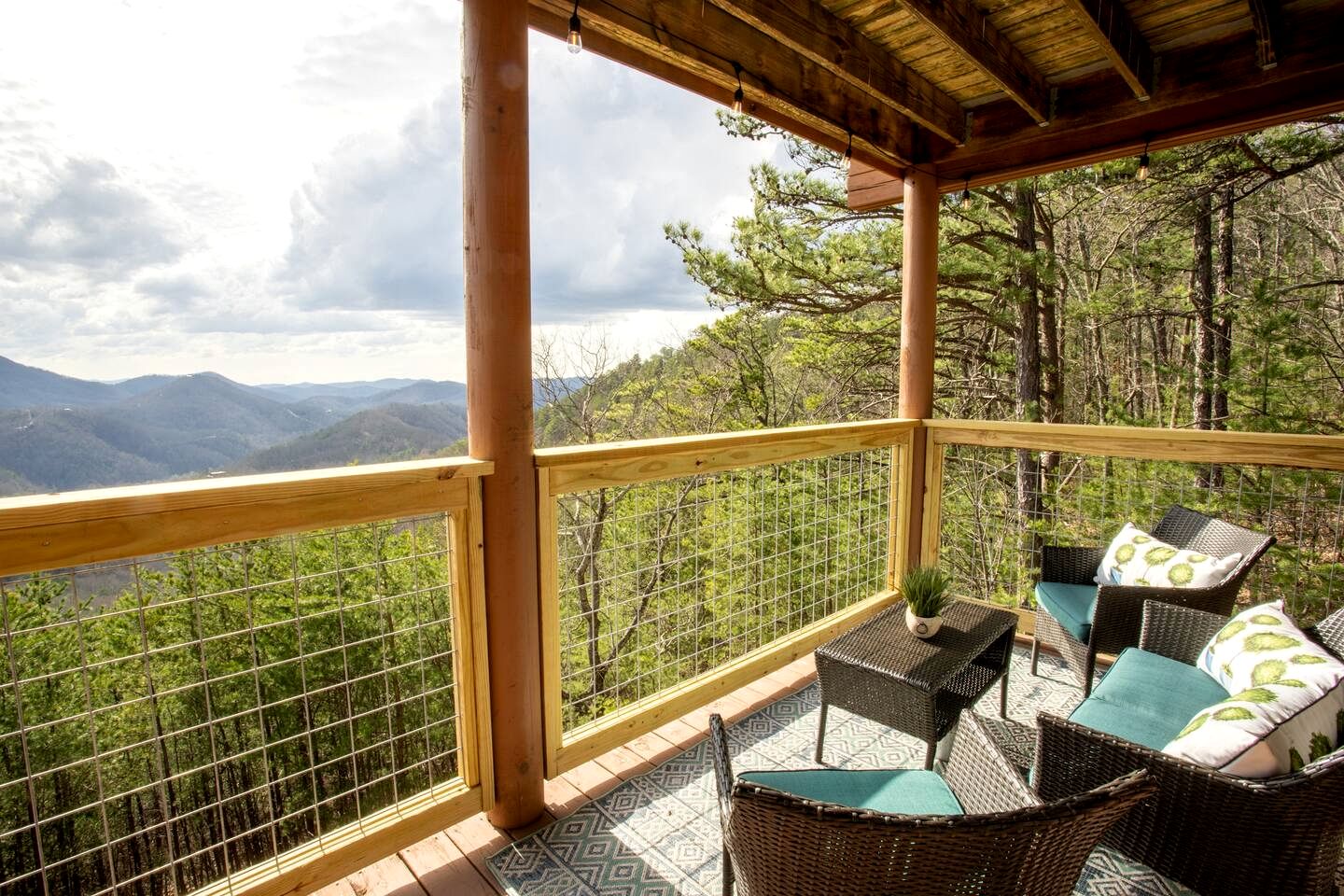 Pure Glamping Experience in this Cabin with Hot-tub in Sevierville, Tennessee